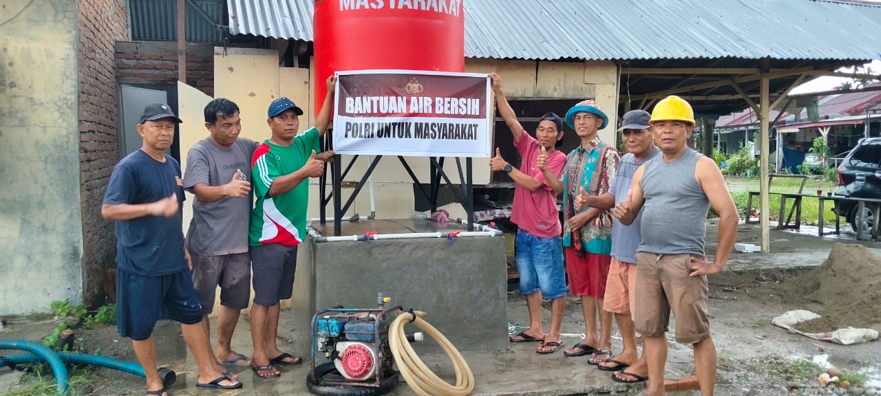 Polri Bangun Puluhan Sumur Bor, Warga Padang Pariaman Mulai Nikmati Air Bersih Pascabencana*