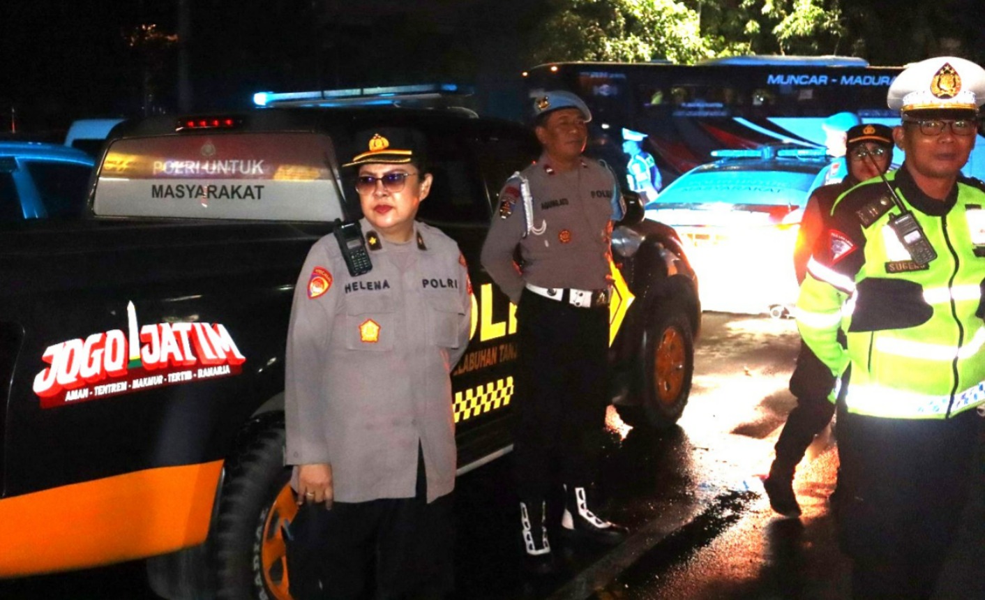 Polres Tanjungperak Gelar Patroli Skala Besar Antisipasi Kriminalitas dan Balap Liar