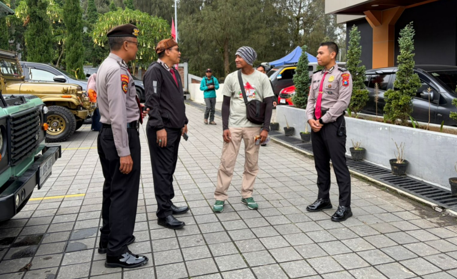 Polres Probolinggo Siagakan Personel Layanan Pengamanan Yadnya Kasada 2026 di Gunung Bromo