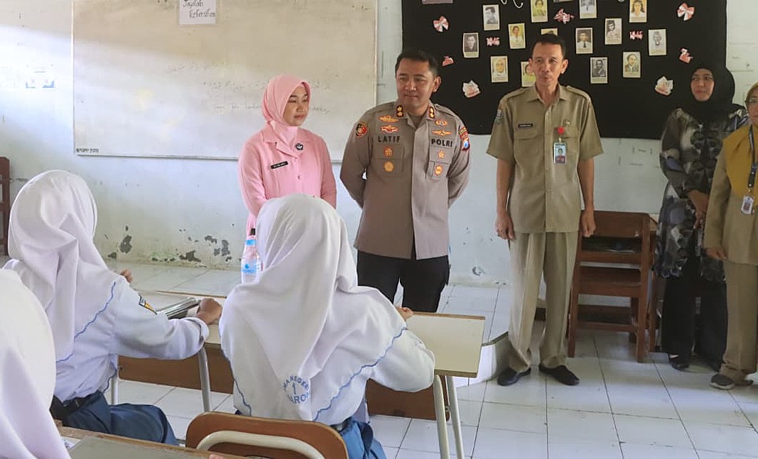 SPPG Polres Probolinggo di Maron Distribusikan 2.441 Penerima Manfaat MBG
