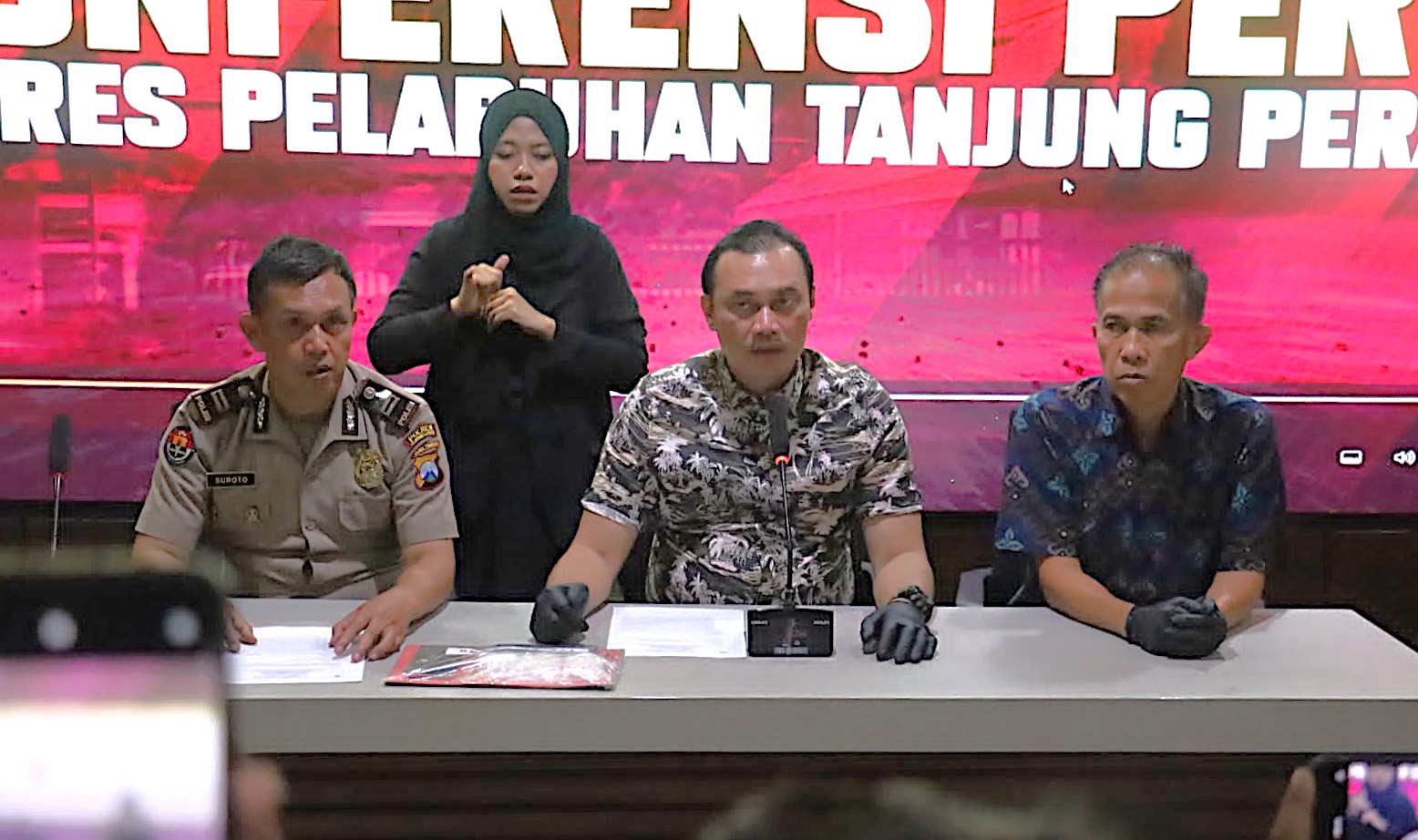Polres Pelabuhan Tanjungperak Bongkar Jaringan Narkoba Amankan Dua Tersangka dan 292,93 Gram Sabu