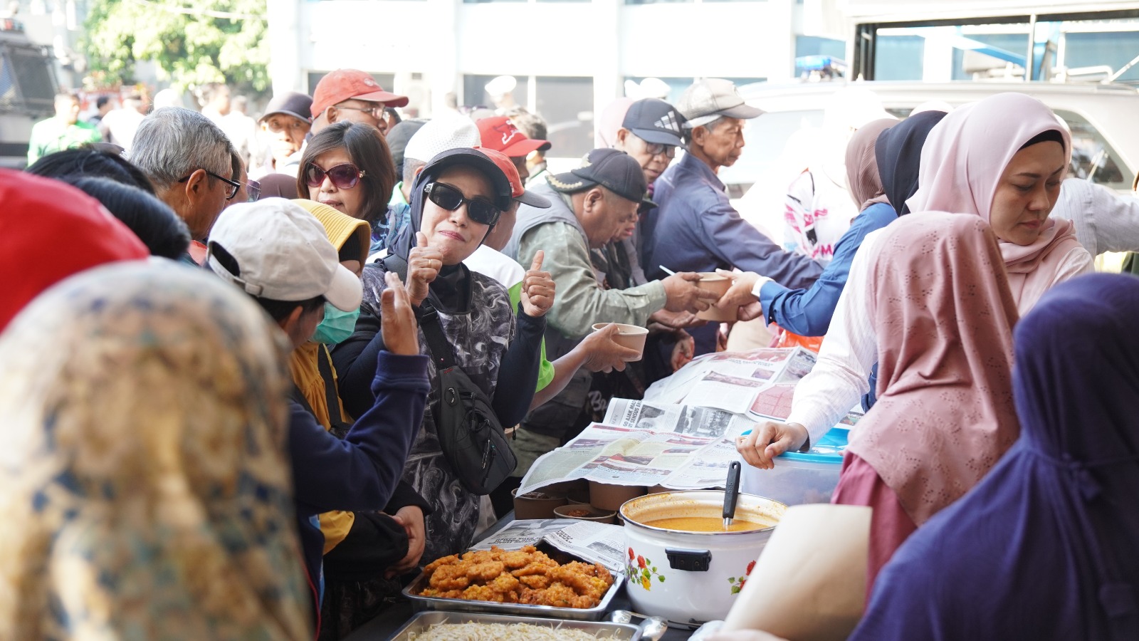 Polresta Malang Kota Perkuat Pelayanan Publik, 200 Warga Ikuti Cek Kesehatan dan Makan Bersama Gratis