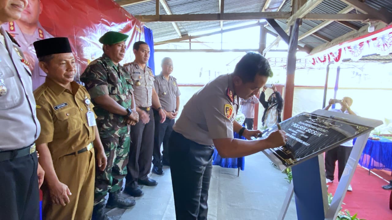 Kapolres Probolinggo Resmikan Renovasi Polsek Bantaran dan Besuk,Tekankan Optimalisasi Pelayanan Publik