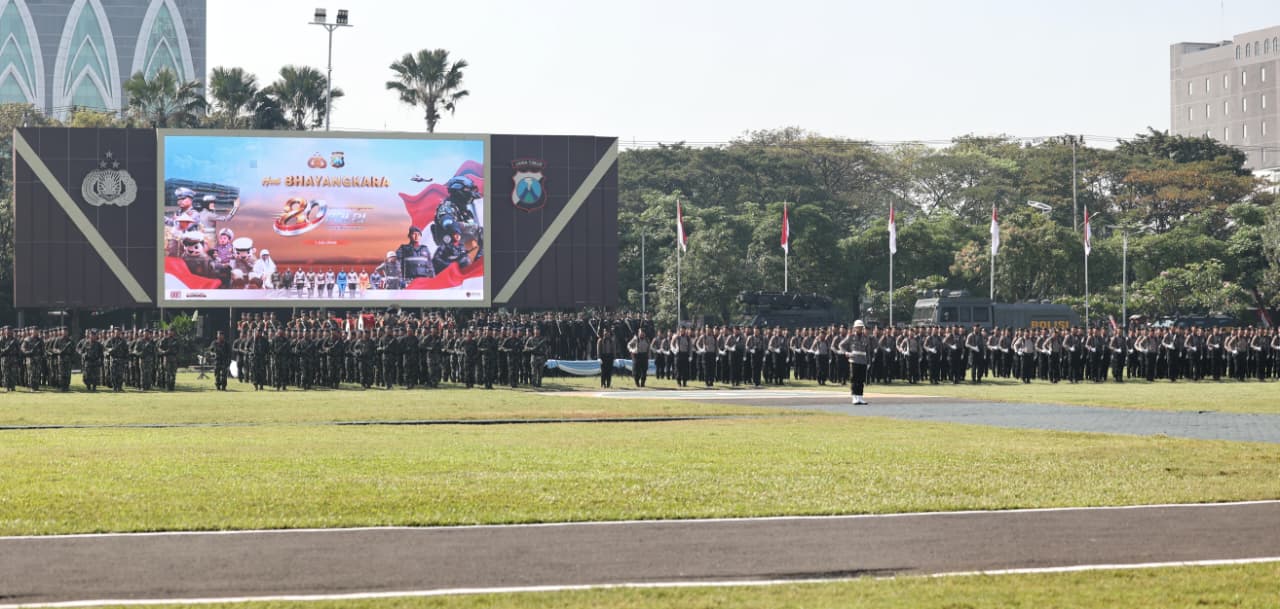 Polda Jatim Gelar Upacara Hari Bhayangkara ke-80, Teguhkan Semangat “Polri untuk Masyarakat”